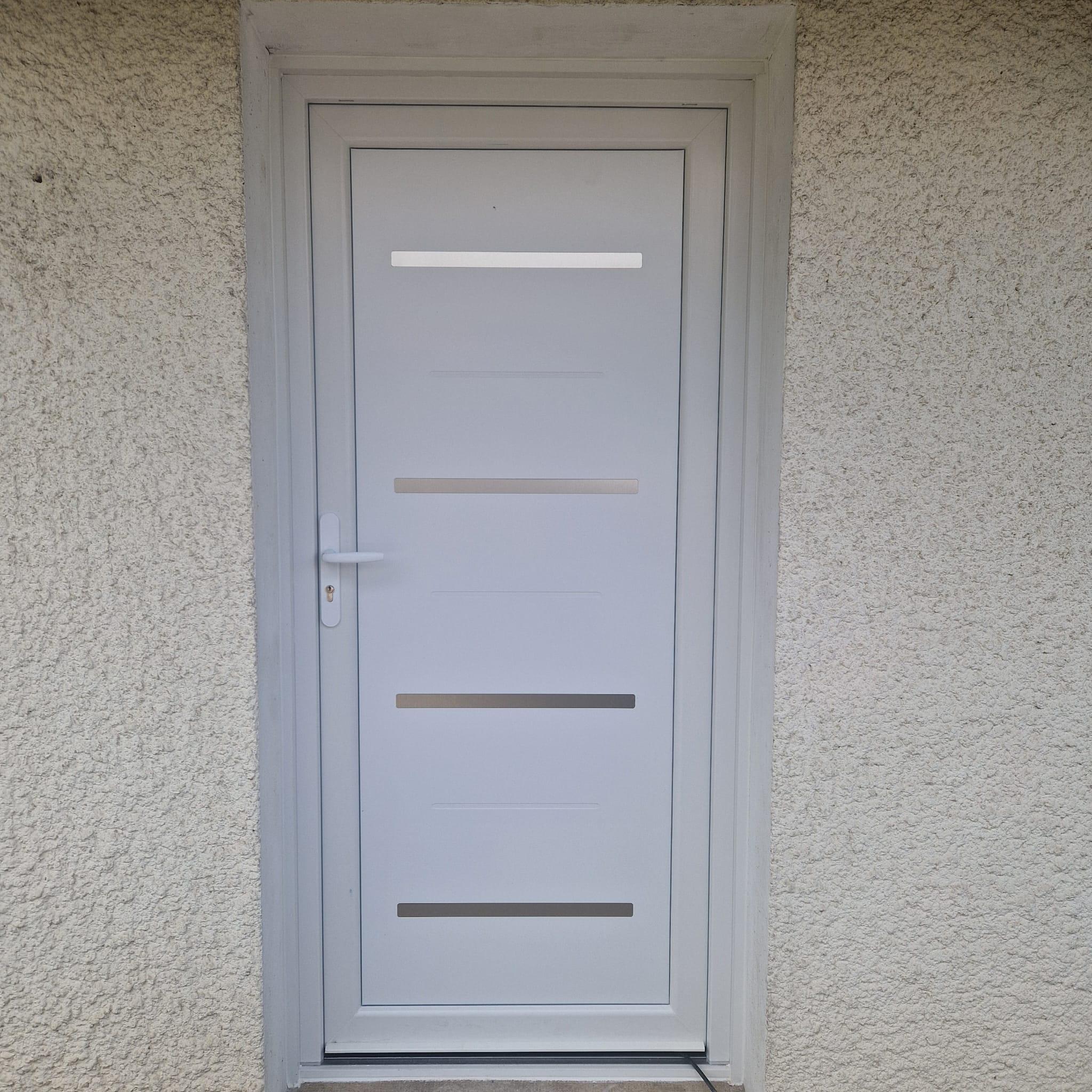 Porte d'entrée PVC modèle DERCETO | Multibaie