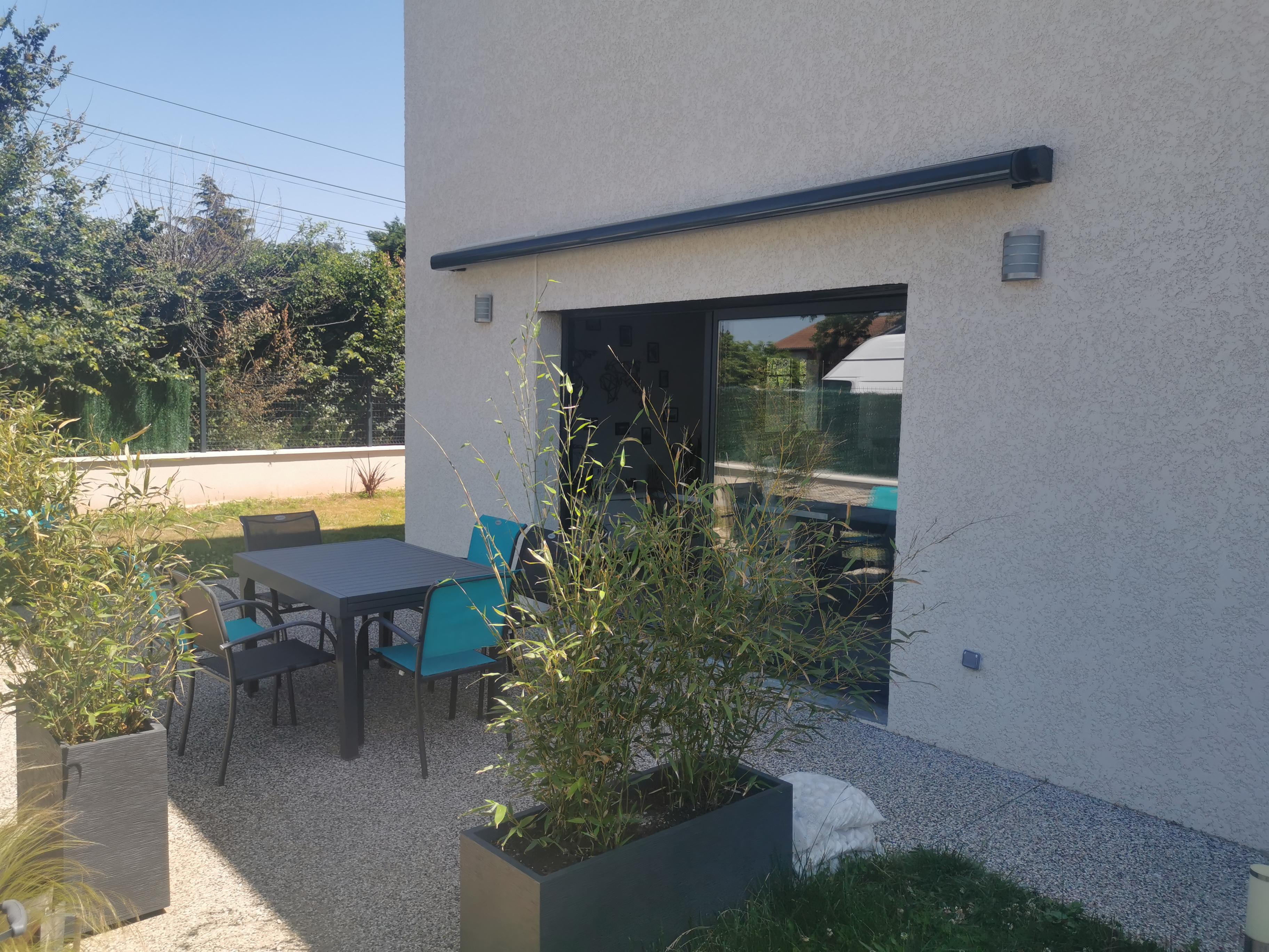 Stores extérieurs Multibaie