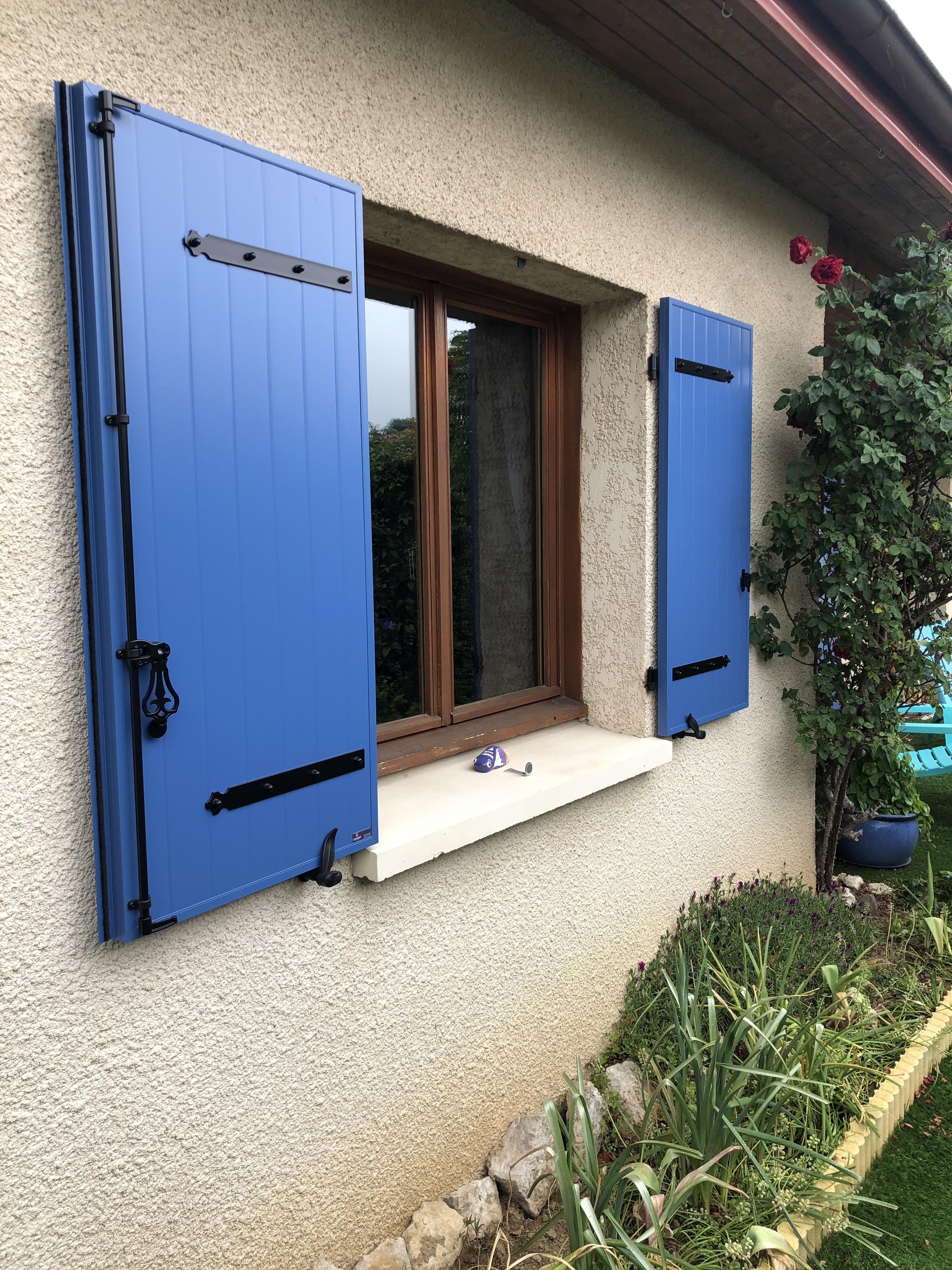 Volets battants aluminium bleu | Multibaie