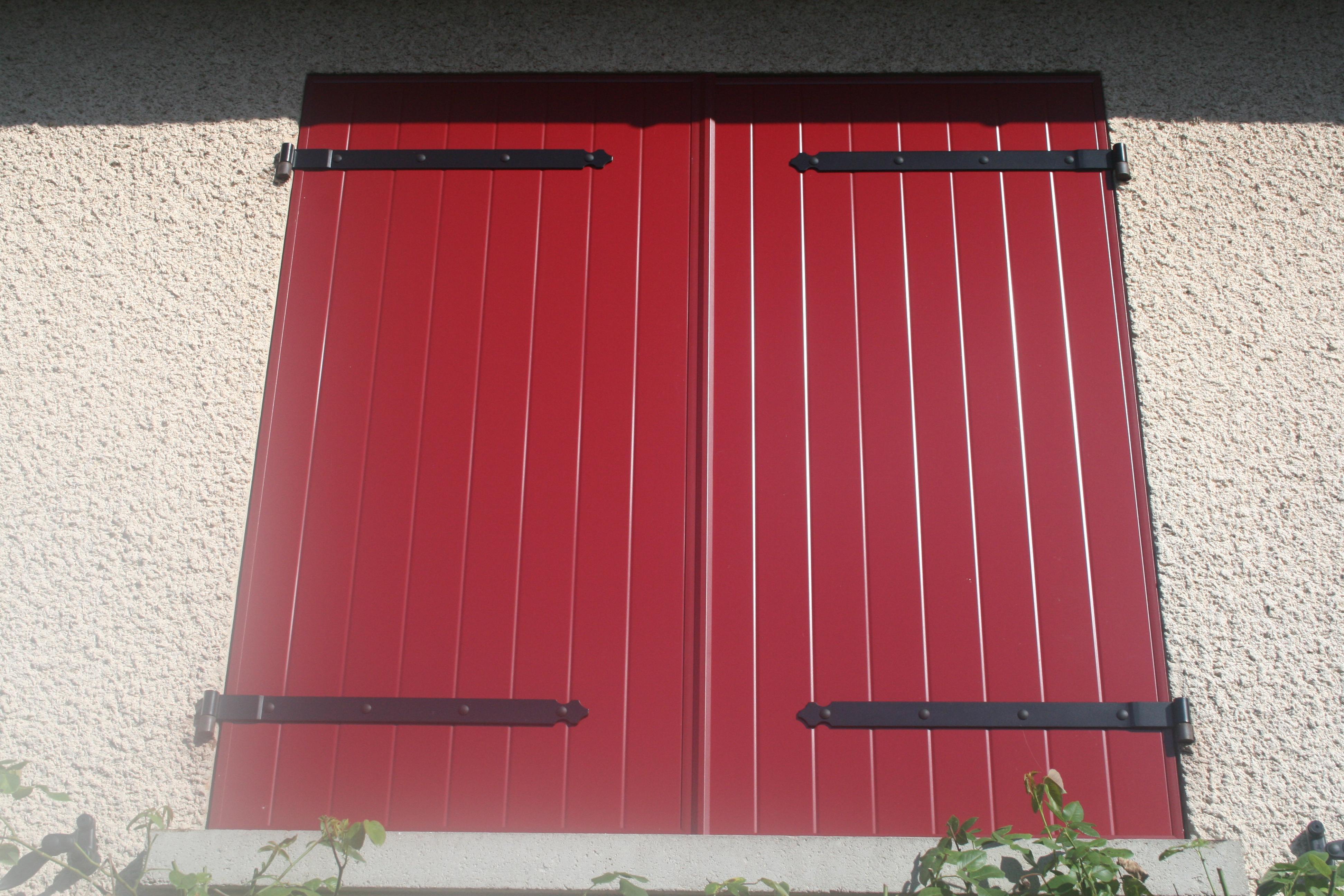 Volets battants aluminium rouge | Multibaie