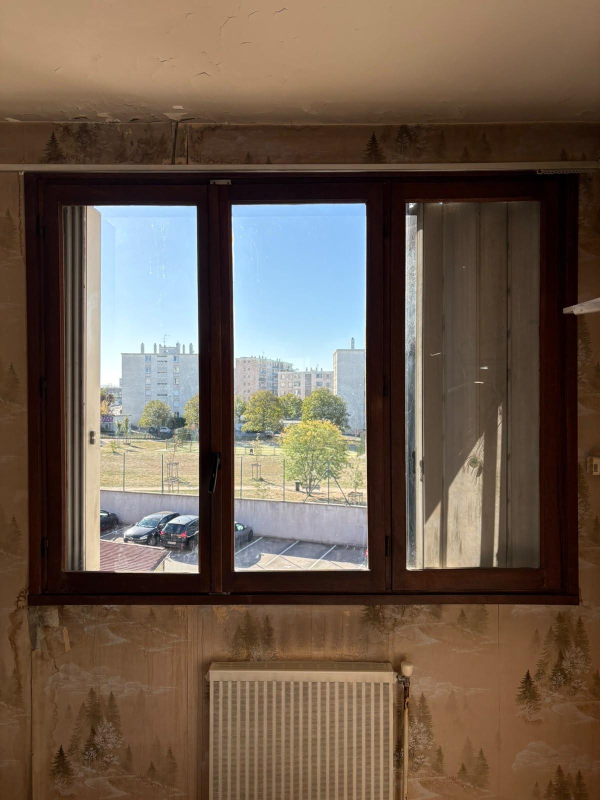 Ancienne fenêtre bois