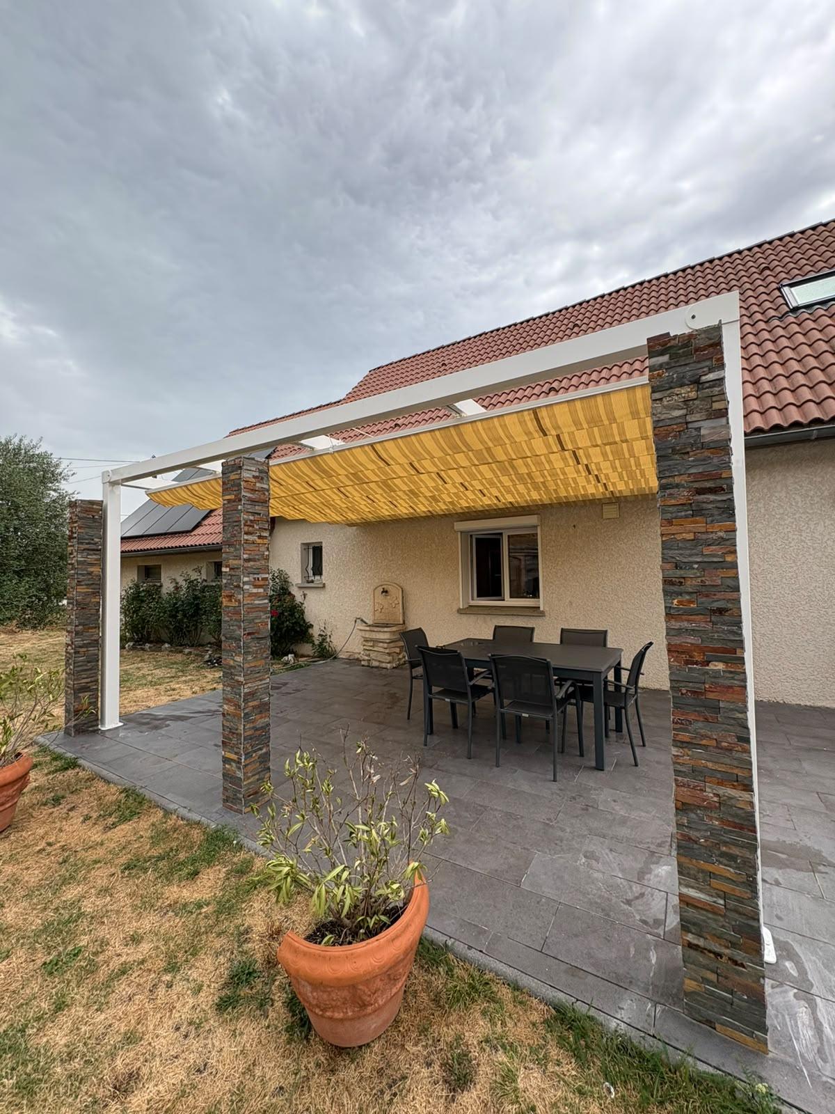 Pergola à toile rétractable aluminium | MULTIBAIE