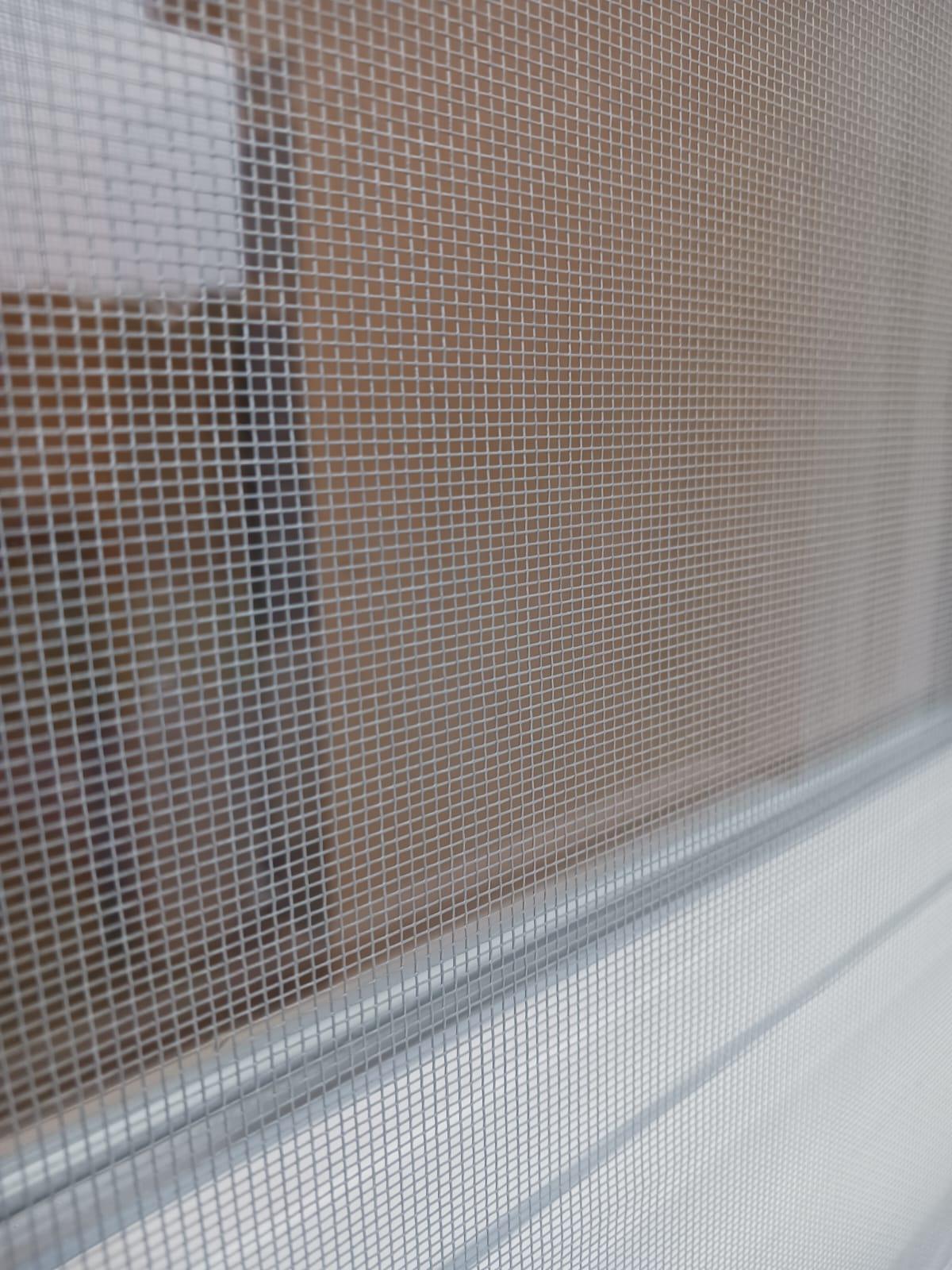 Moustiquaire enroulable Multibaie