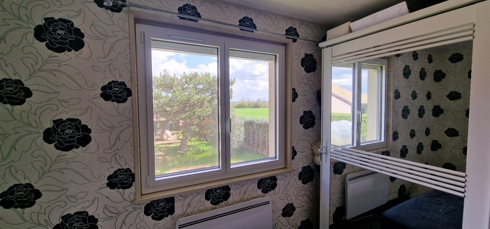 Pose fenêtre aluminium 2 vantaux sur mesure | Multibaie