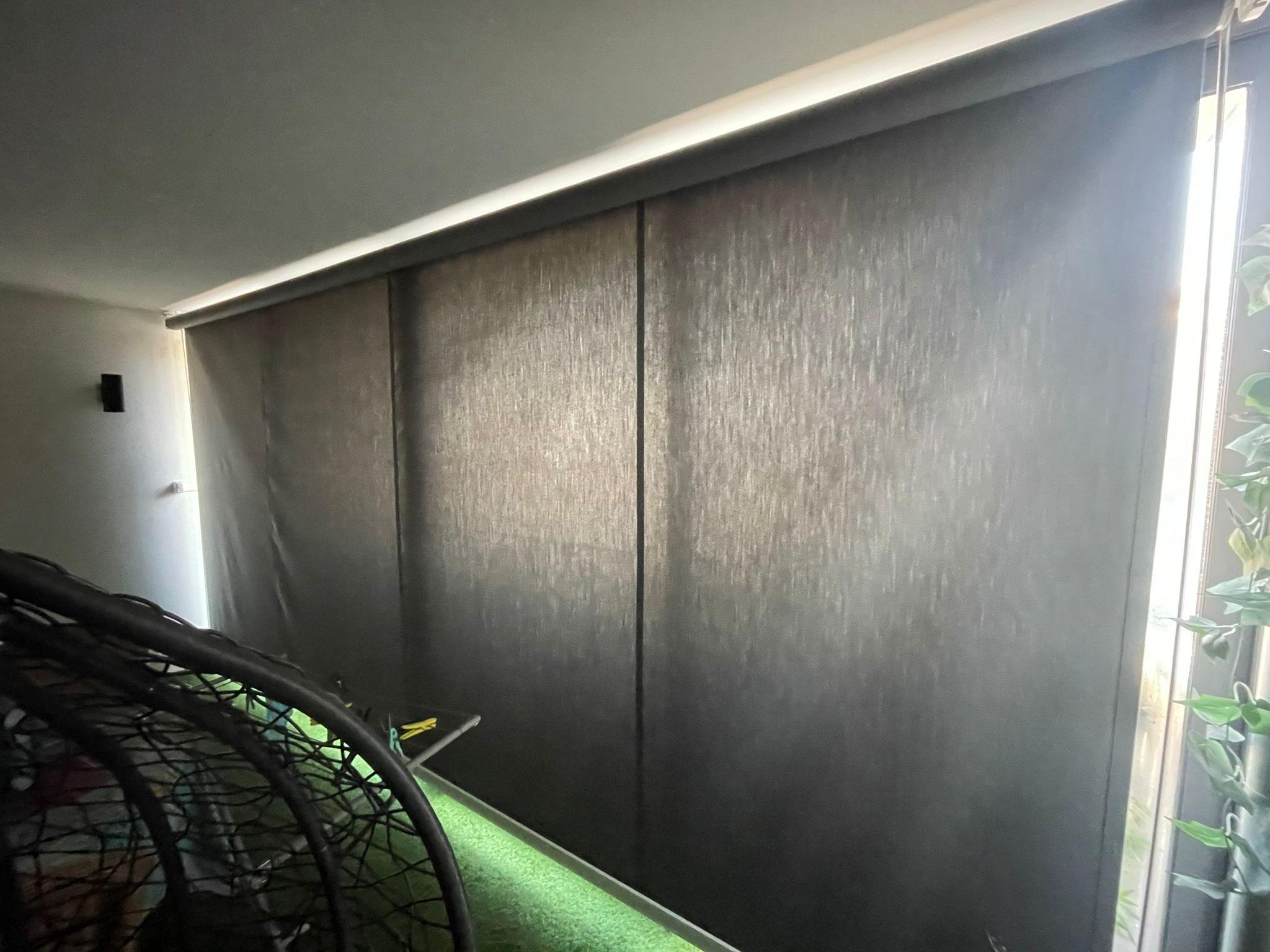 Store intérieur vertical | Multibaie